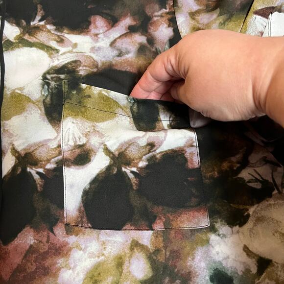 Simply Vera Vera Wang Floral Quarter Button Up Blouse Size XXL Bloomcore - Picture 5 of 9